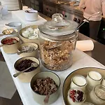 The July - Boat & Co Ámsterdam