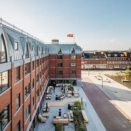 The July - Boat & Co Otel Amsterdam