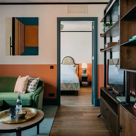 The July - Boat & Co 4*