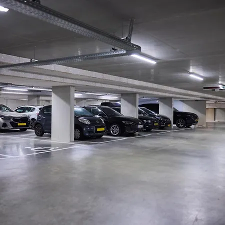 Otel The July - Boat & Co 4*