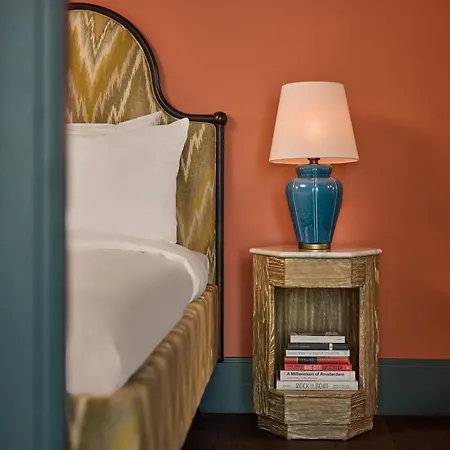 Otel The July - Boat & Co 4*