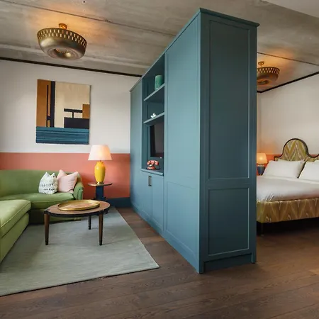 Otel The July - Boat & Co