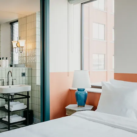 The July - Boat & Co Otel Amsterdam