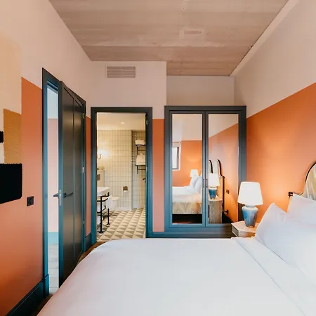 The July - Boat & Co Hotel