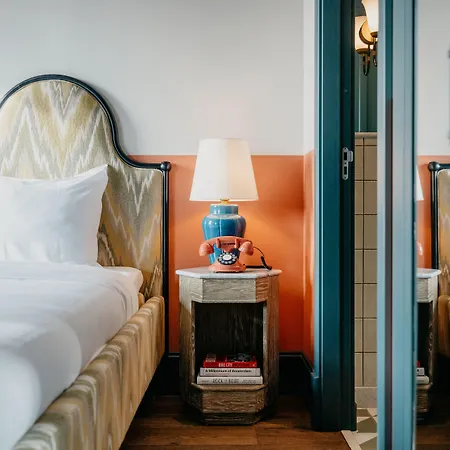 The July - Boat & Co