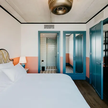 Otel The July - Boat & Co 4*