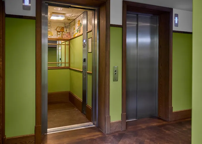 The July - Boat & Co Отель