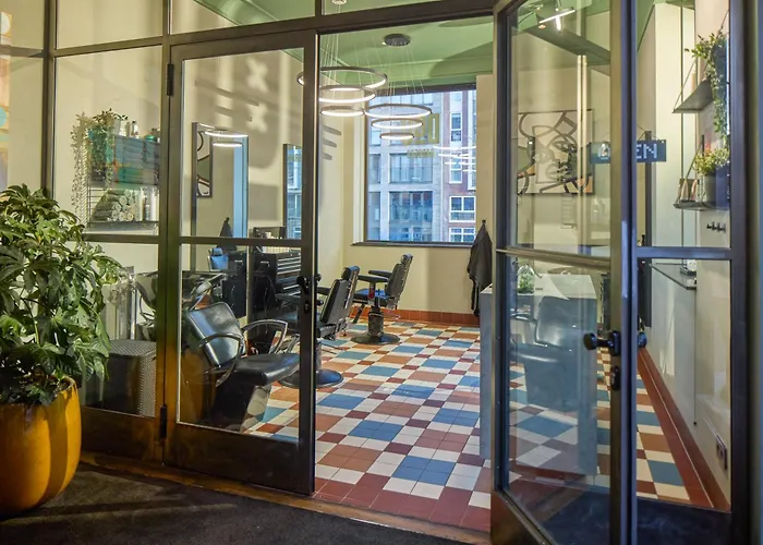 The July - Boat & Co Отель 4*