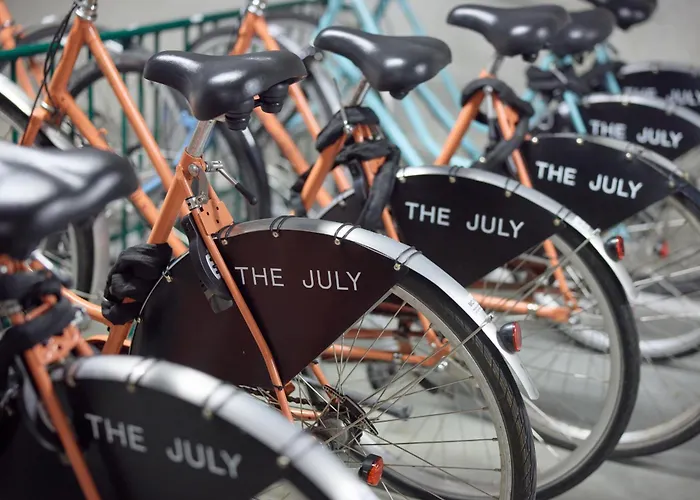 The July - Boat & Co Отель Амстердам