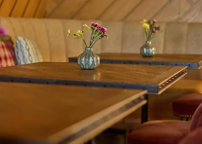 The July - Boat & Co Отель Амстердам