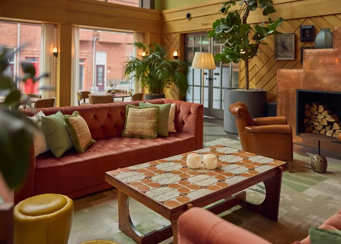 The July - Boat & Co 4*