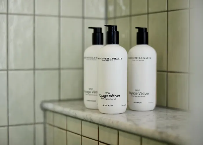 The July - Boat & Co 4*