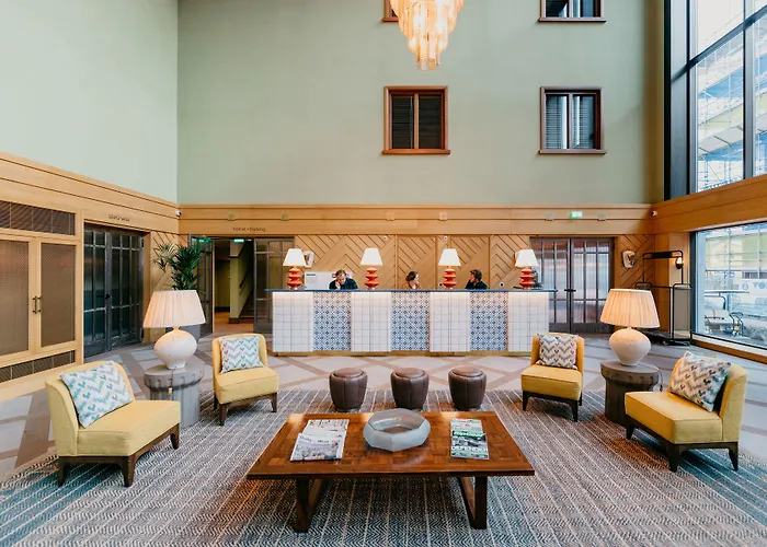 The July - Boat & Co Отель 4*