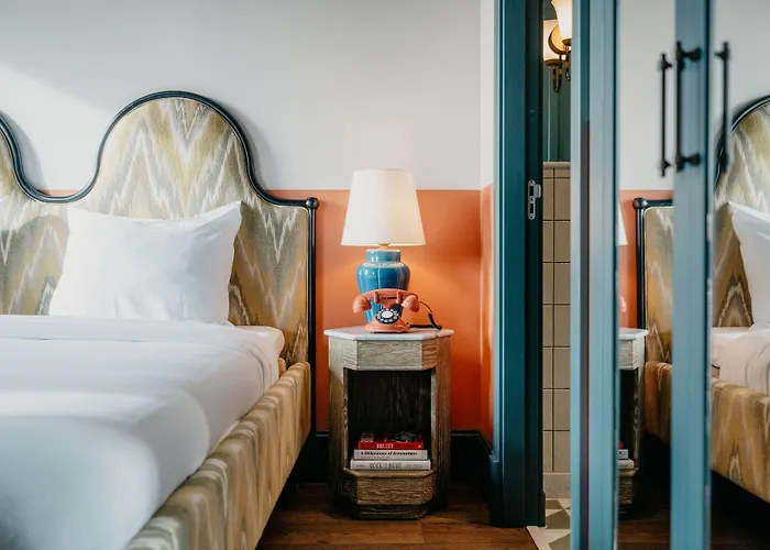 The July - Boat & Co