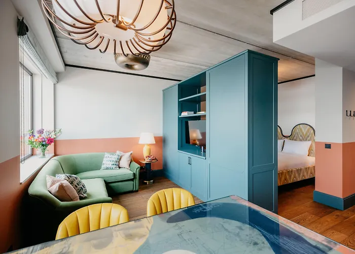 Отель The July - Boat & Co Амстердам