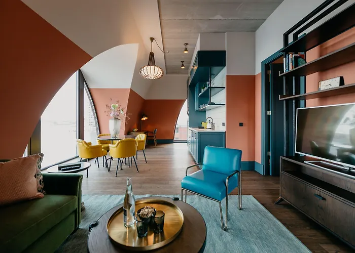 Отель The July - Boat & Co 4*