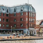 The July - Boat & Co 4*