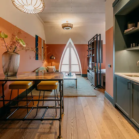 The July - Boat & Co 4*