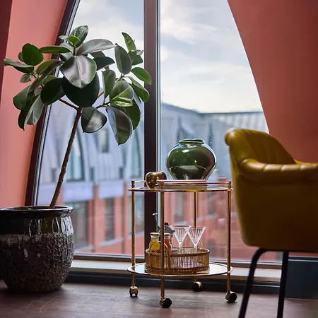 The July - Boat & Co Szálloda